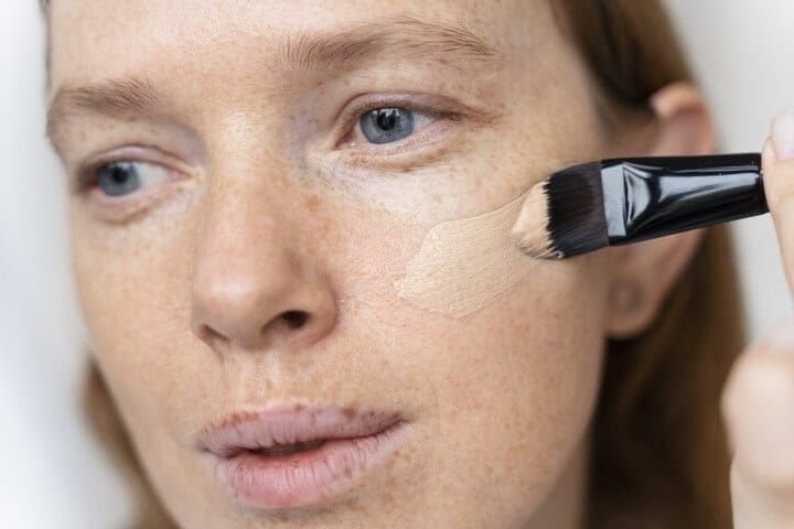Waarom rult je make-up? De wetenschap achter pilling en filmvormers ontleed